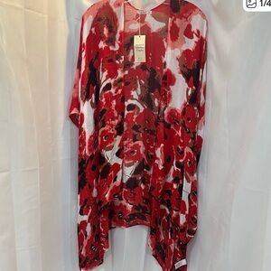 Versatile Red Floral Kimono